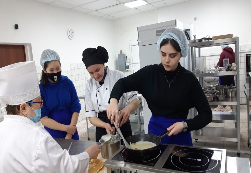В Калмыкии в рамках проекта "Per aspera ad Astra" открылась мастерская "Кухня. Дети"